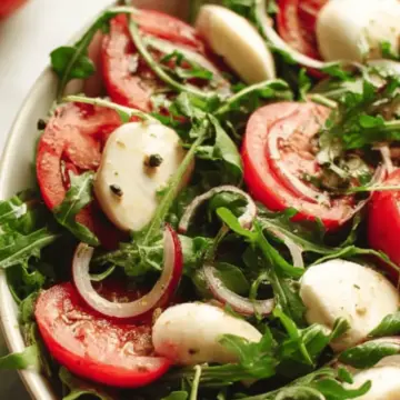 Arugula Caprese Salad