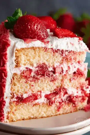 Fresh Strawberry Cake