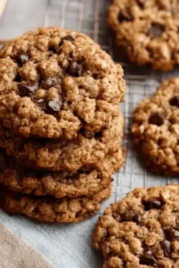 Chewy Oatmeal Chocolate Chip Cookies