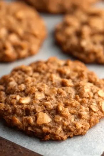 Healthy Apple Pie Oatmeal Cookies