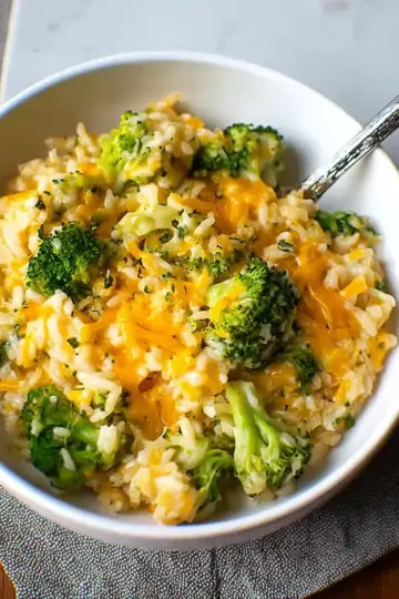 The 4-Ingredient Cheesy Broccoli Rice I’ve Been Making Since College