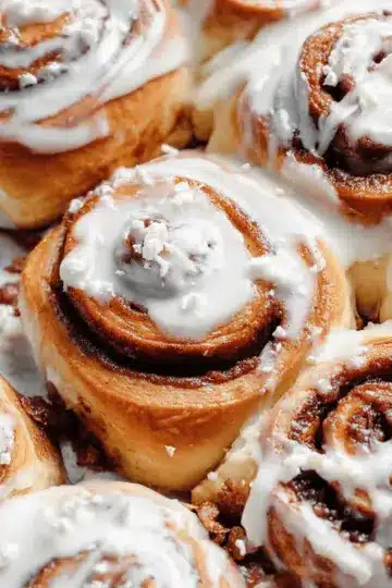 Gingerbread Cinnamon Rolls