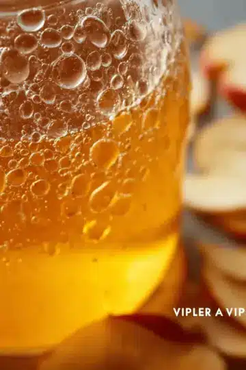 How to Make Apple Cider Vinegar from Scraps