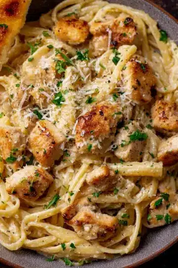 Garlic Parmesan Chicken Pasta