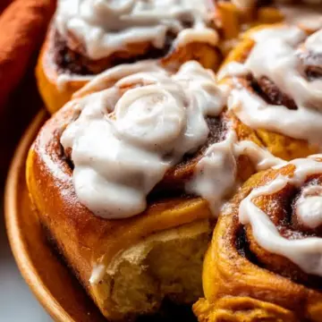Pumpkin Cinnamon Rolls
