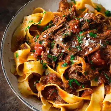 Slow Cooked Shredded Beef Ragu Pasta
